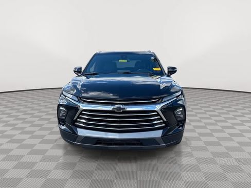 Certified 2023 Chevrolet Blazer Premier w/ Enhanced Convenience Package AWD/4WD image 4