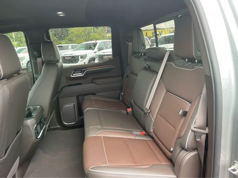 Used 2026 GMC Sierra 1500 Denali w/ Denali Reserve Package AWD/4WD image 21