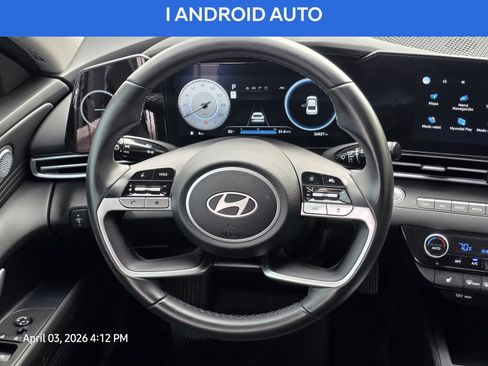 Used 2025 Hyundai Elantra Limited image 28