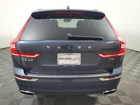 Used 2021 Volvo XC60 T5 Inscription FWD image 6