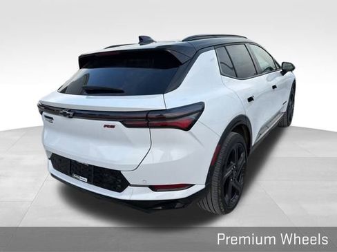 Used 2024 Chevrolet Equinox EV RS image 14