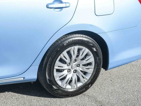 Used 2012 Toyota Camry LE FWD image 11