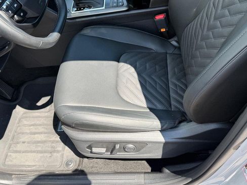 Used 2026 Kia Sportage X-Line w/ X-Line Premium Package AWD/4WD image 16