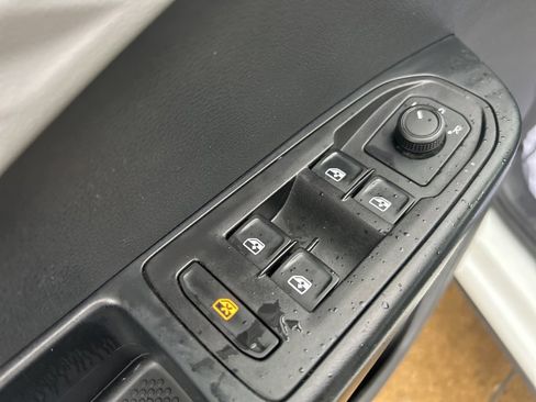 Used 2024 Volkswagen Taos S image 14