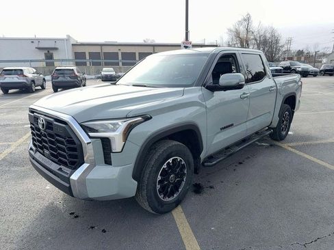 Used 2022 Toyota Tundra SR5 image 1
