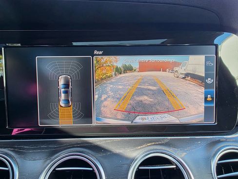 Used 2017 Mercedes-Benz E 300 image 25