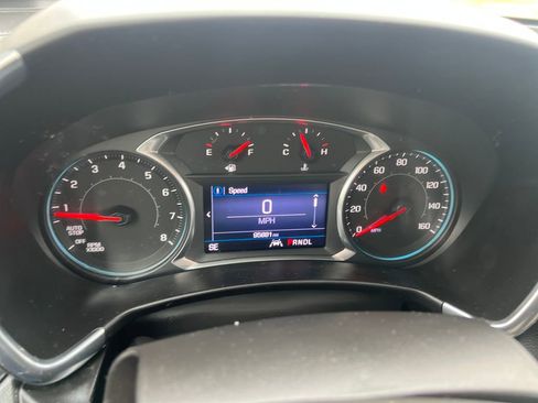 Used 2020 Chevrolet Equinox LT w/ Driver Convenience Package image 14