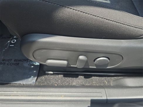 New 2025 Hyundai Ioniq 5 SE image 12