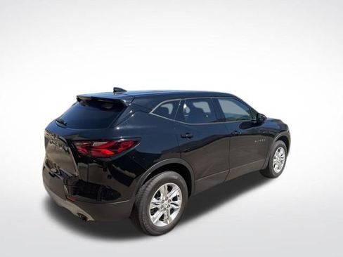 Used 2022 Chevrolet Blazer LT FWD image 3