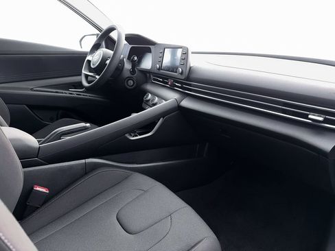New 2026 Hyundai Elantra SE FWD image 15