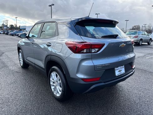 Used 2026 Chevrolet TrailBlazer LS image 4