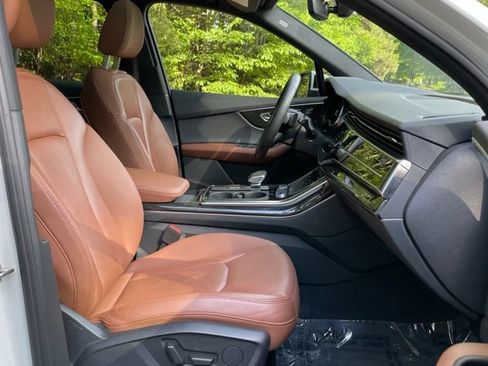 Used 2022 Audi Q7 3.0T Premium Plus AWD/4WD image 22