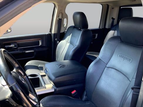 Used 2014 RAM 2500 Laramie w/ Convenience Group AWD/4WD image 8