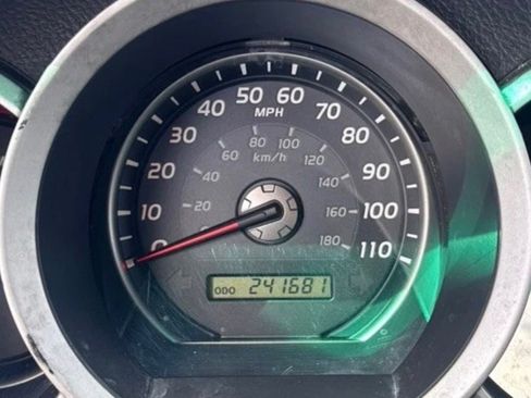 Used 2006 Toyota 4Runner Limited AWD/4WD image 16