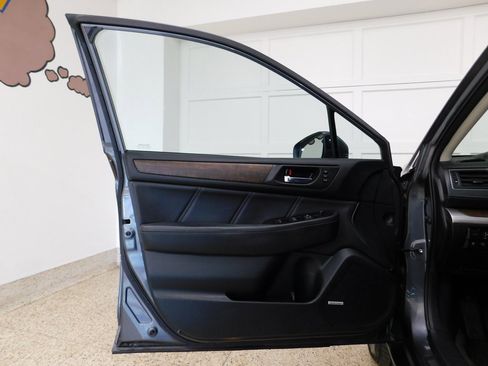 Used 2018 Subaru Outback 2.5i Limited image 28