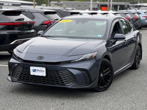Used 2026 Toyota Camry SE w/ Convenience Package AWD/4WD image 1