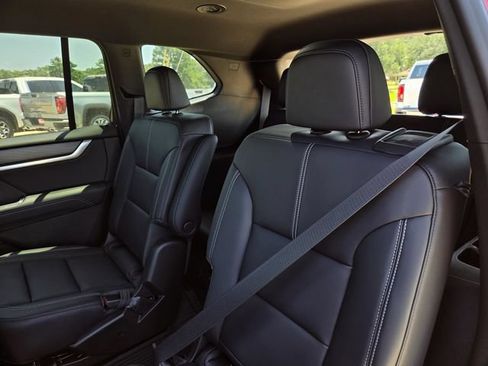 New 2026 GMC Acadia Elevation w/ Black Edition FWD image 32