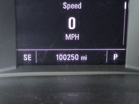Used 2020 Chevrolet Traverse LS AWD/4WD image 40