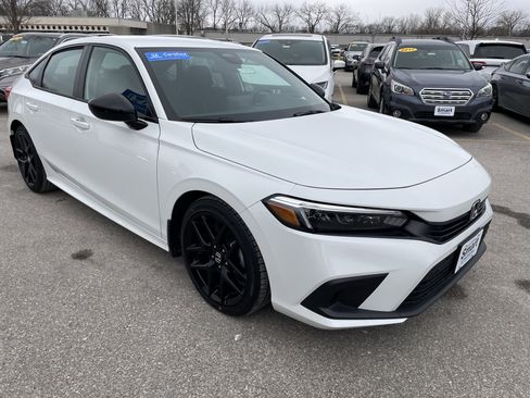 Certified 2023 Honda Civic Sport image 3