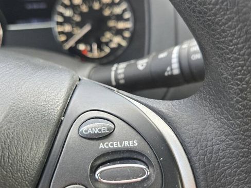 Used 2020 Nissan Pathfinder S AWD/4WD image 40