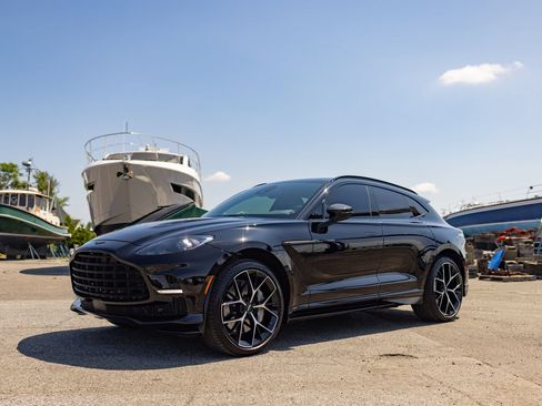 Used 2025 Aston Martin DBX 707 AWD/4WD image 56