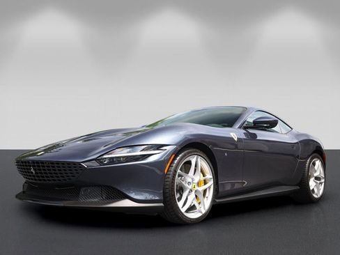 Certified 2023 Ferrari Roma RWD image 7
