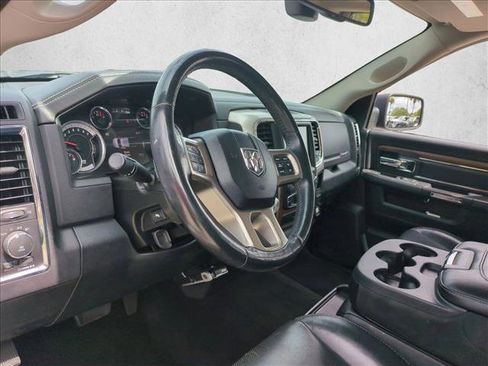 Used 2016 RAM 1500 Laramie w/ Convenience Group AWD/4WD image 10