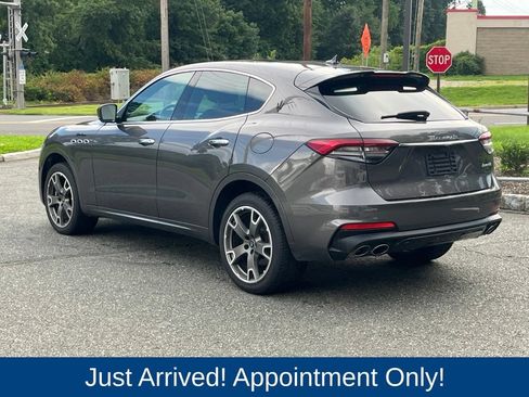 Used 2023 Maserati Levante Modena AWD/4WD image 5