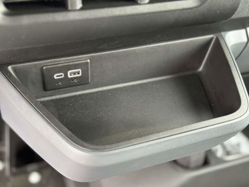 New 2026 Chevrolet Brightdrop 400 w/ Battery Pack, Max Range image 9