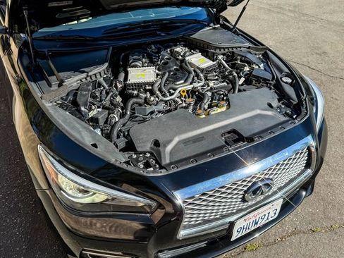 Used 2017 INFINITI Q50 3.0t Premium w/ Cargo Package (L95) image 11