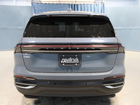 New 2026 Lincoln Nautilus Premier image 34