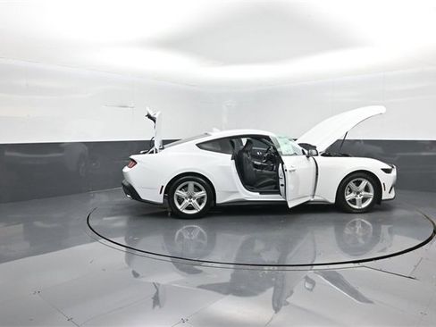 New 2026 Ford Mustang Coupe image 34