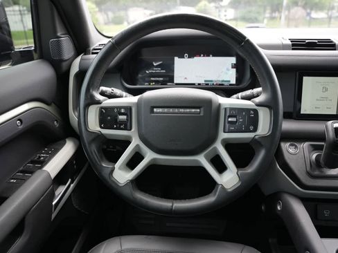 Used 2024 Land Rover Defender 110 S AWD/4WD image 9