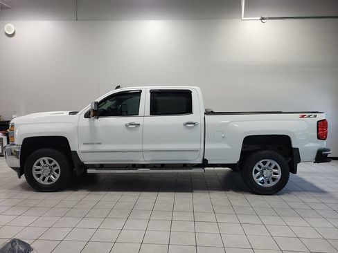 Used 2019 Chevrolet Silverado 2500 LTZ w/ Duramax Plus Package AWD/4WD image 8