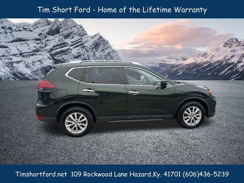Used 2020 Nissan Rogue SV image 4