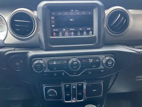 Used 2018 Jeep Wrangler Unlimited Sport S image 15