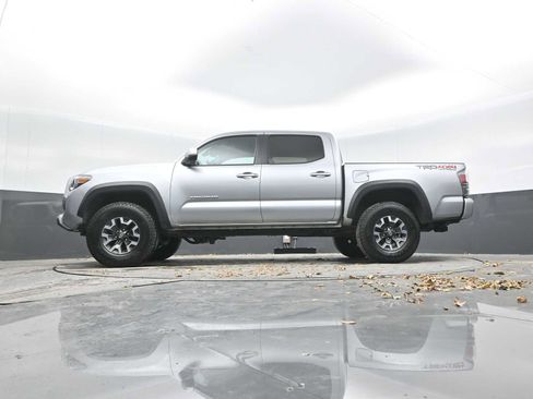 Used 2023 Toyota Tacoma TRD Off-Road image 35