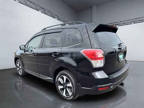 Used 2018 Subaru Forester 2.5i Limited AWD/4WD image 5