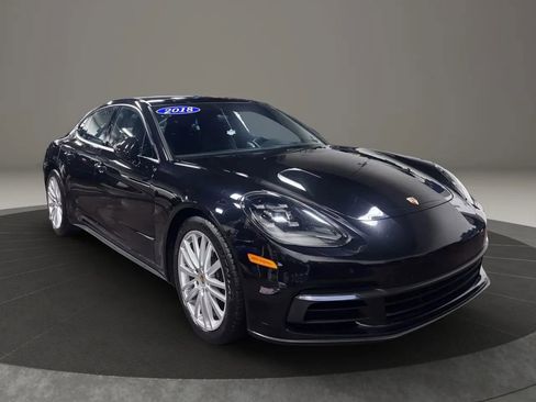 Used 2018 Porsche Panamera 4 image 7