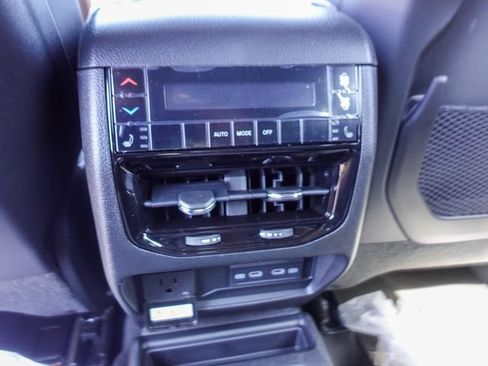 New 2026 Jeep Grand Cherokee L Limited AWD/4WD image 24