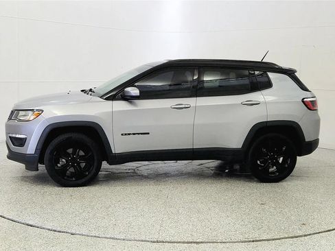 Used 2018 Jeep Compass Latitude AWD/4WD image 4