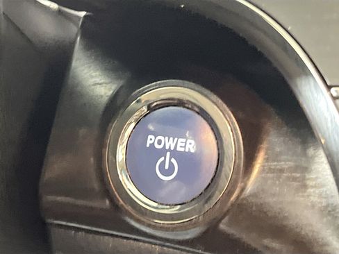 Used 2016 Toyota Avalon XLE Plus FWD image 23