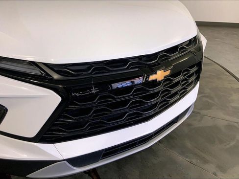 Used 2025 Chevrolet Blazer LT FWD image 28