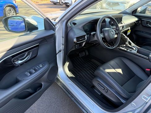 Certified 2025 Acura ADX AWD image 16