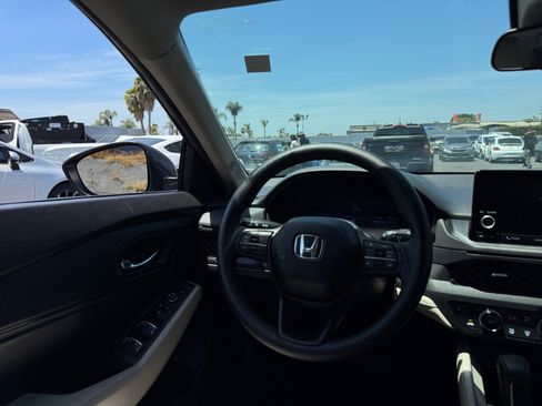 Used 2024 Honda Accord EX image 21