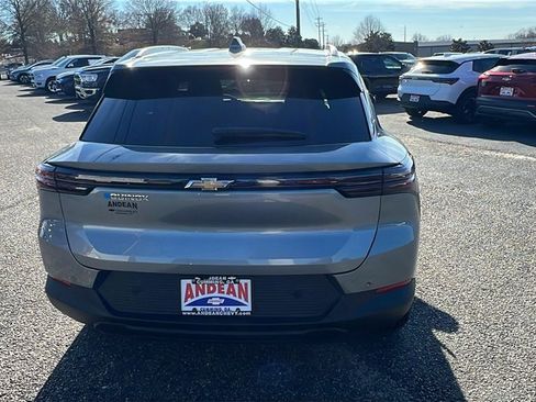 New 2026 Chevrolet Equinox EV LT image 6