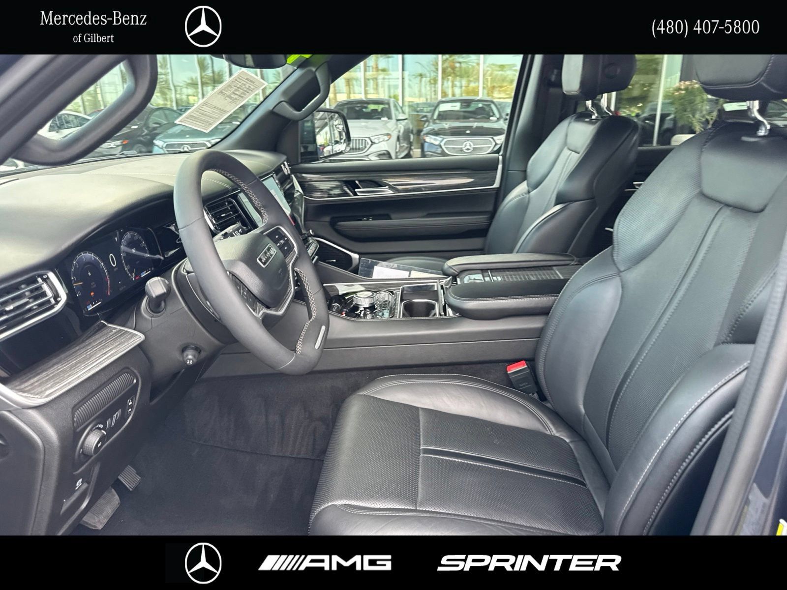 Used 2022 Jeep Wagoneer Series III AWD/4WD image 8