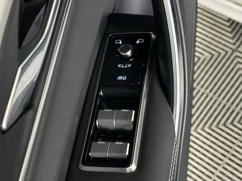 New 2024 Jaguar XF R-Dynamic SE image 26