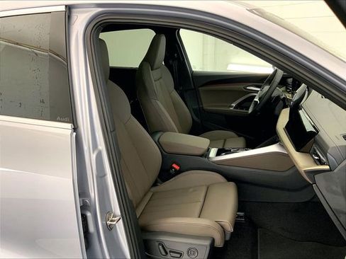 New 2025 Audi Q5 Premium Plus image 11