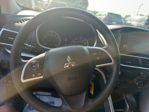 Used 2020 Mitsubishi Eclipse Cross ES AWD/4WD image 12
